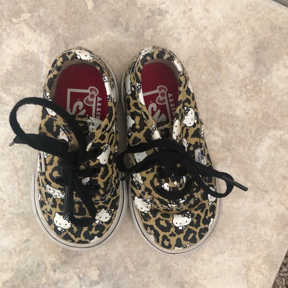 hello kitty leopard vans